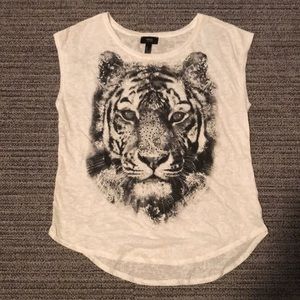 White tee with sequined tiger